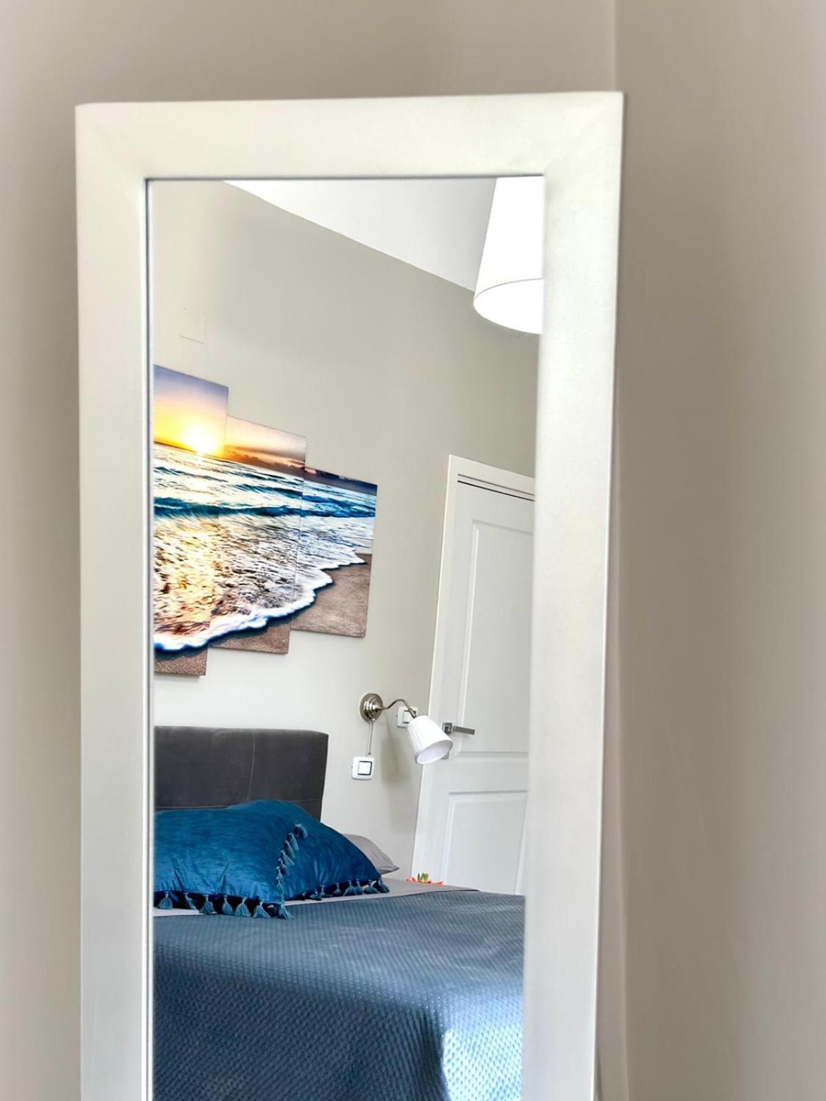B&B La Reggia Del Sol Трани Екстериор снимка